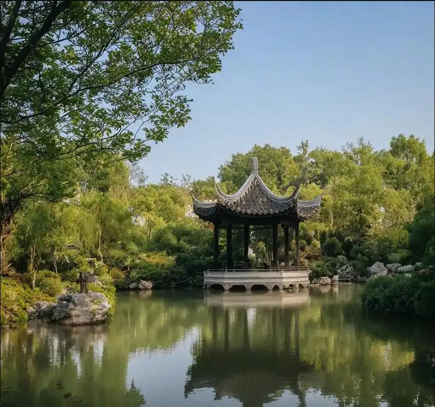 长沙岳麓寄凡餐饮有限公司